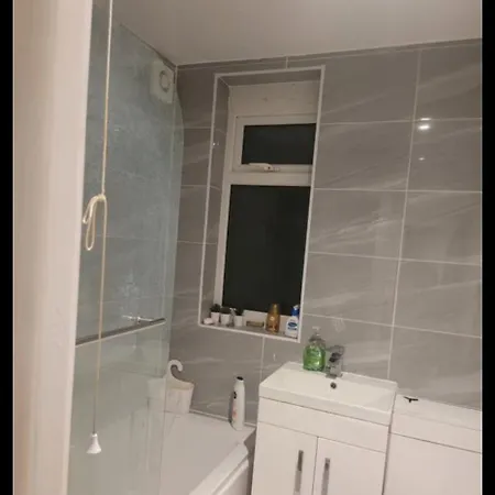 8 Mackie Ave Privatunterkunft