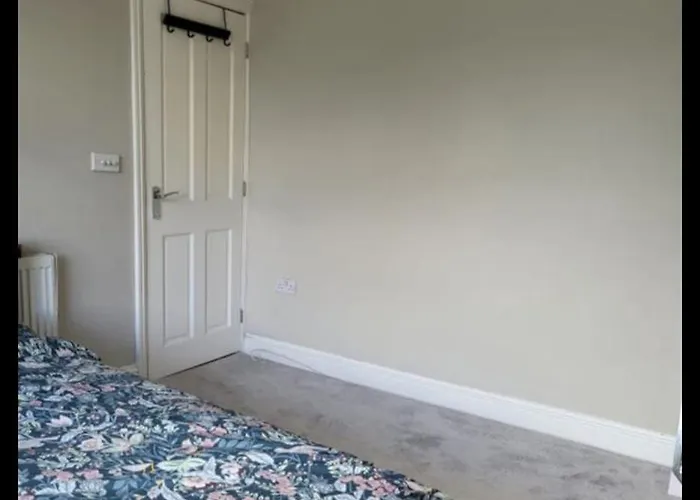 8 Mackie Ave Μπρίστολ